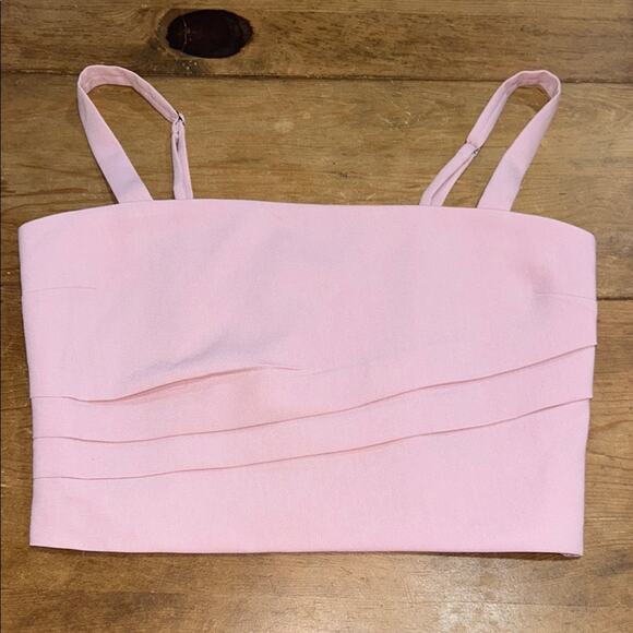 Woman’s Abercrombie & Fitch Pink Size Medium - Picture 1 of 5